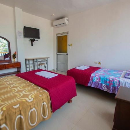 Hostal San Francisco San Cristóbal Extérieur photo
