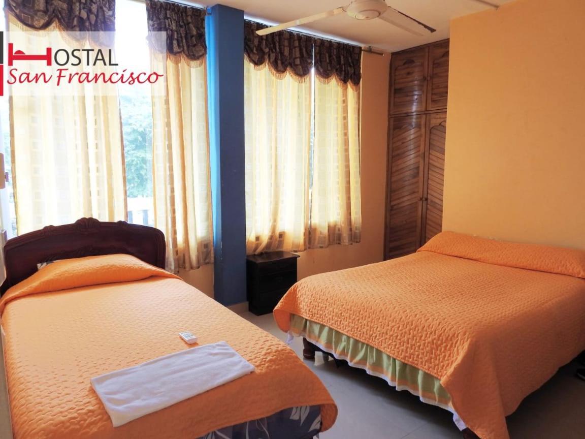 Hostal San Francisco San Cristóbal Extérieur photo